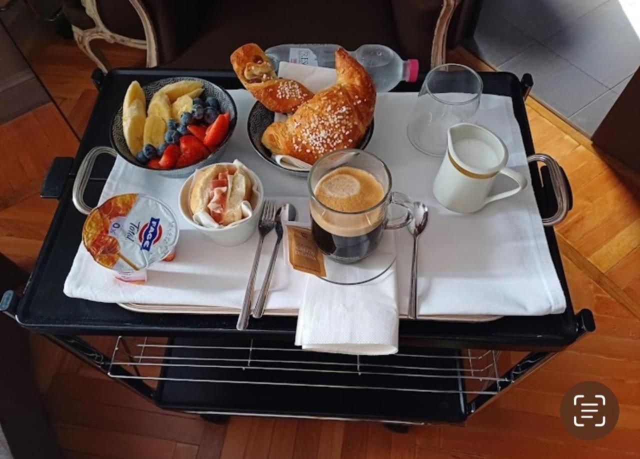Pattini Bed & Breakfast 2*
