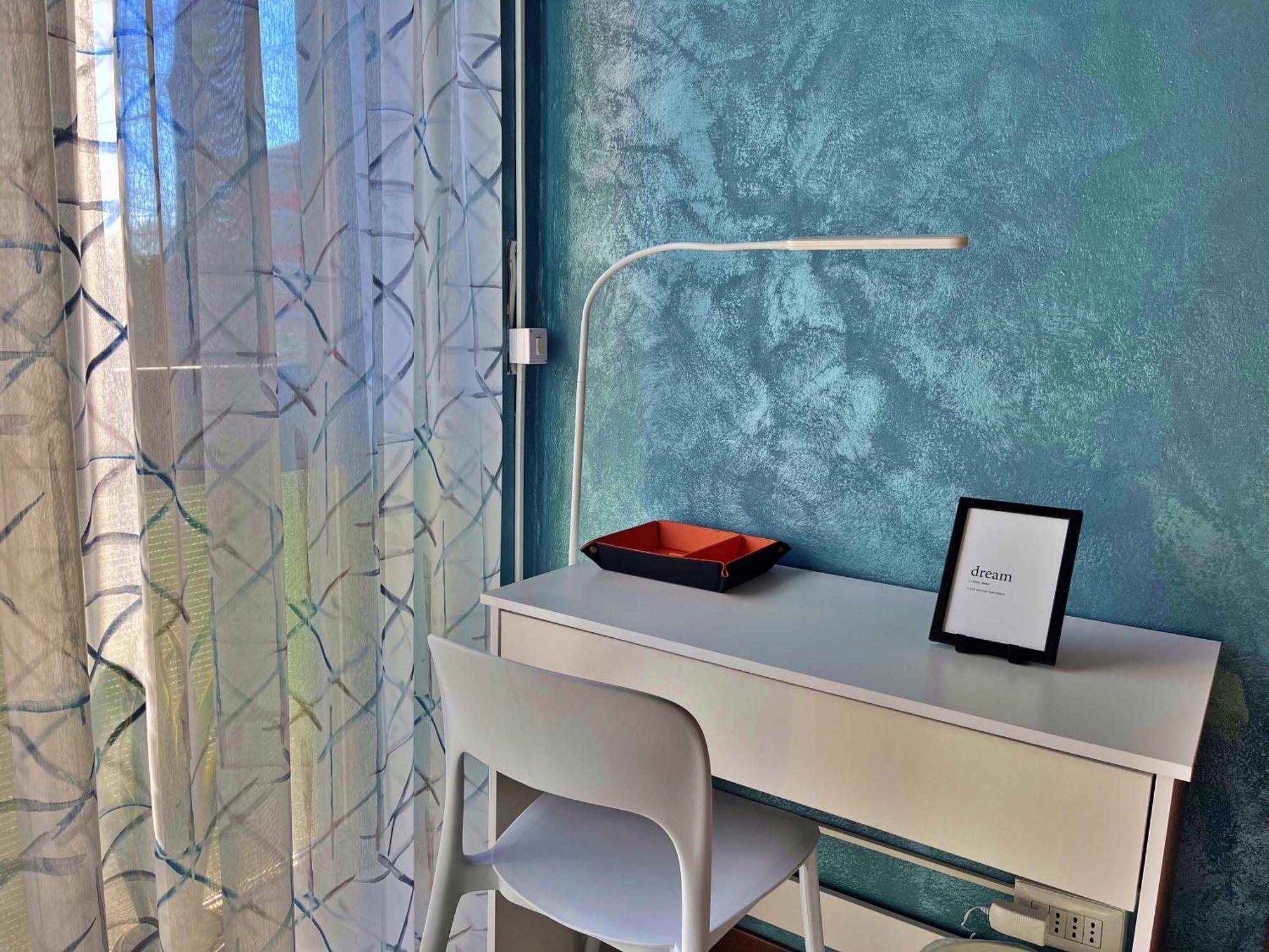 Cozy Room In Elegant Flat Shared With Alex, Tube 5 Min Walking Privat bolig Milano