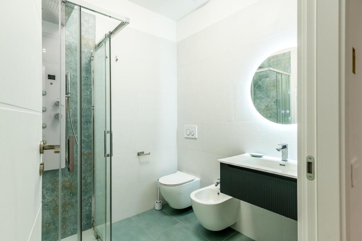 Comfort & Design Minutes Away From The Centre Milano