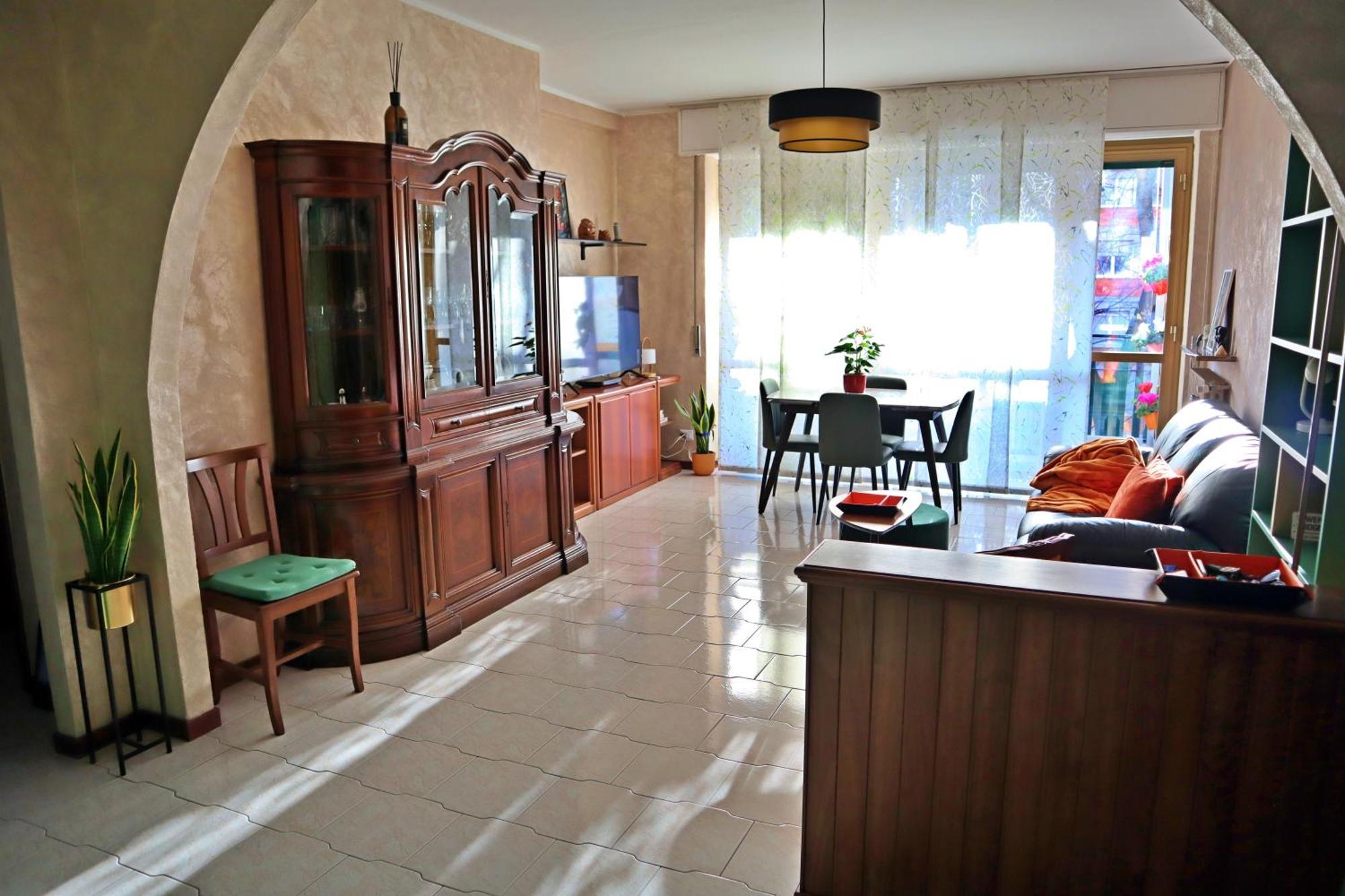Privat bolig Cozy Room In Elegant Flat Shared With Alex, Tube 5 Min Walking Milano
