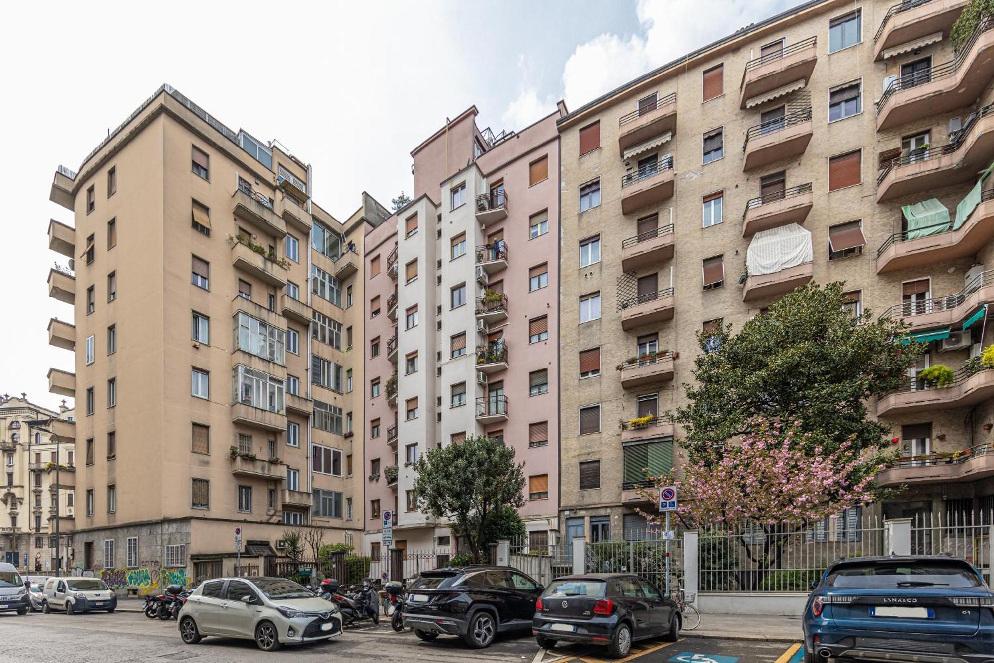 Zuretti Modern Comfort Near Station Appartamento Milano