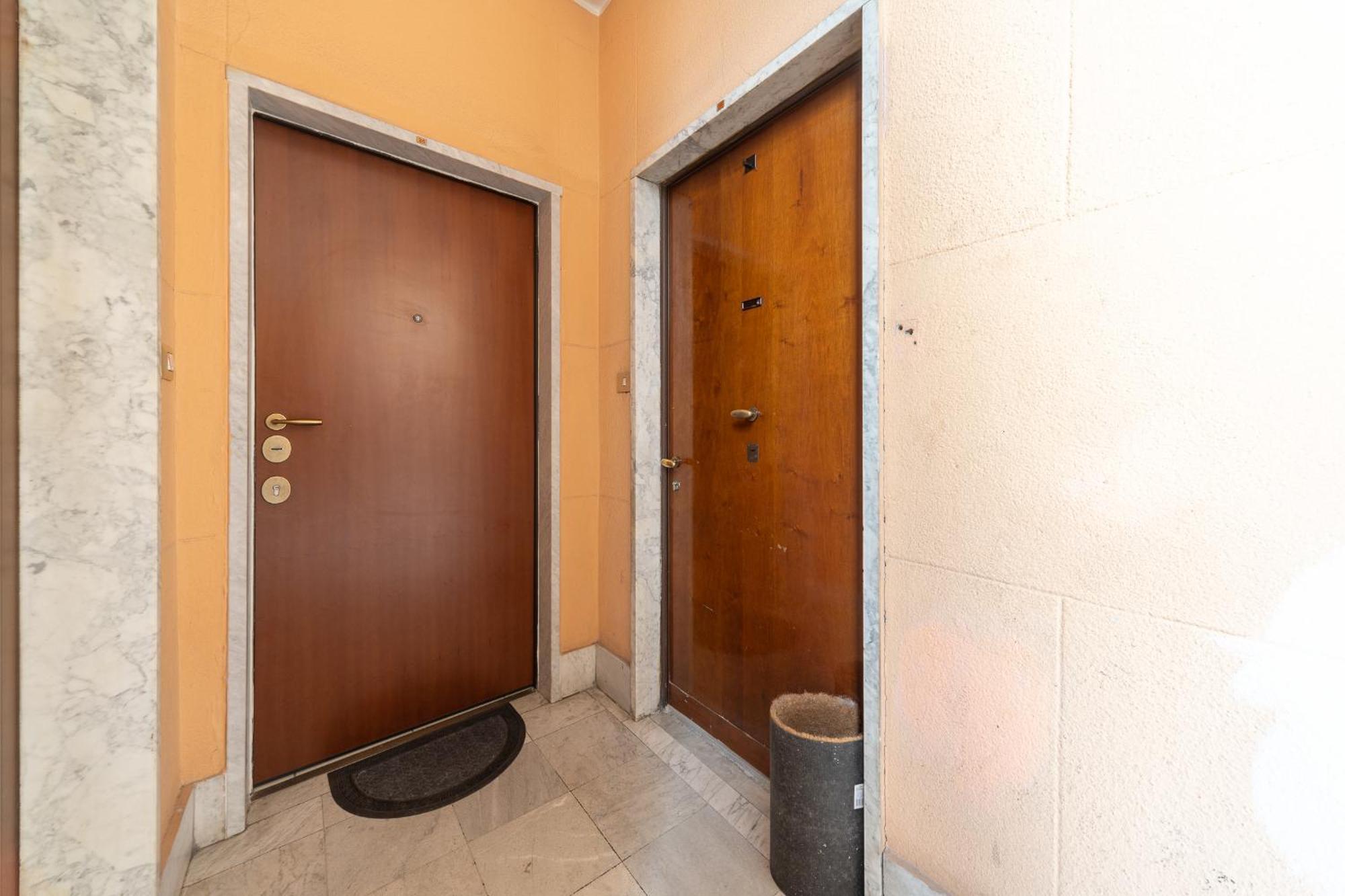 La Vista Sulla Citta - 8vo Piano Attico Mozzafiato Leilighet