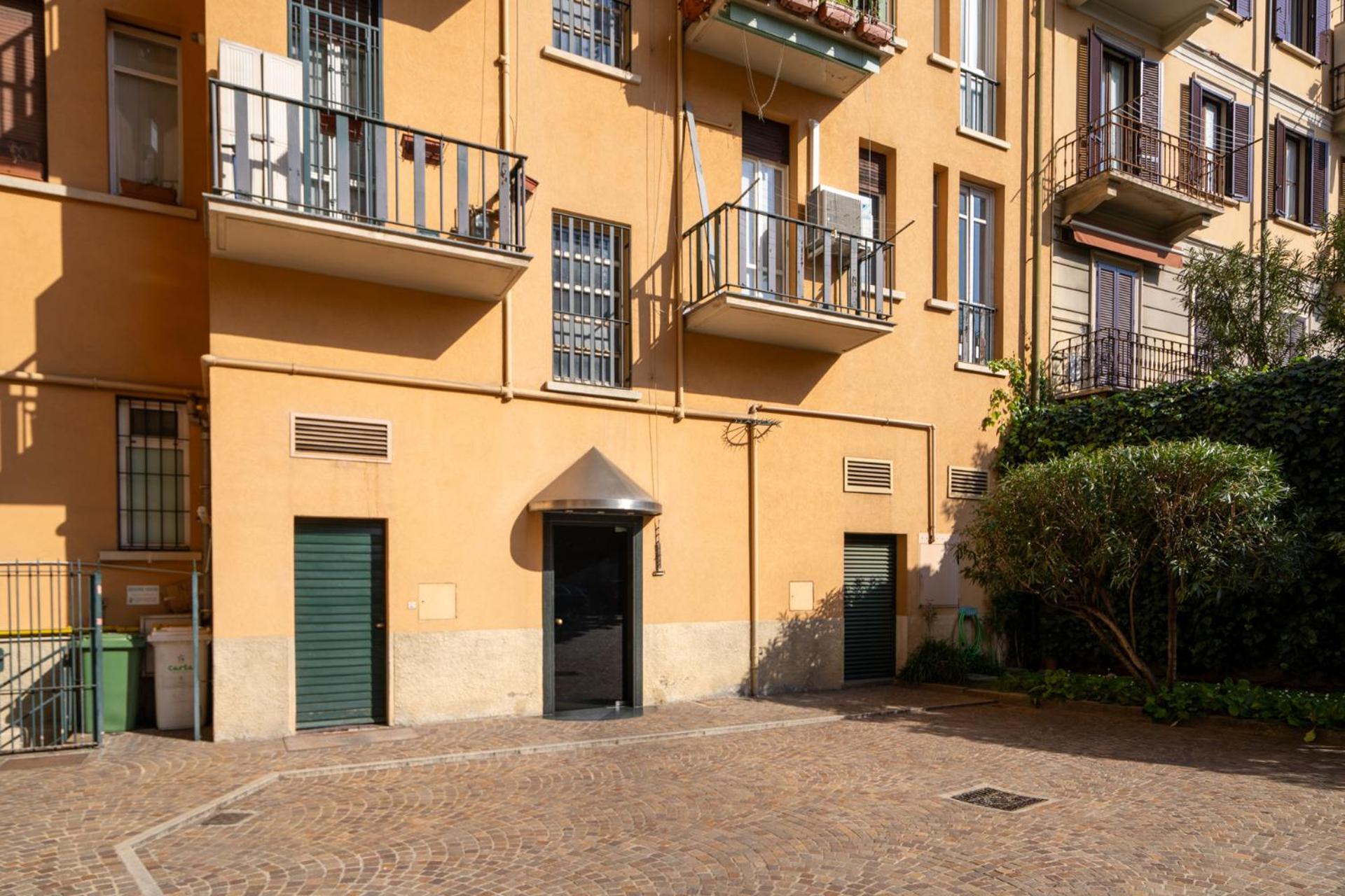 Italianflat - Spacious 3 Bedroom With Balcony San Babila Area Appartamento Milano
