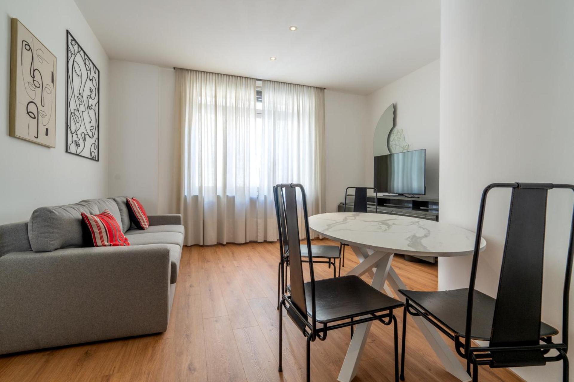 Appartamento Italianflat - Spacious 3 Bedroom With Balcony San Babila Area Milano