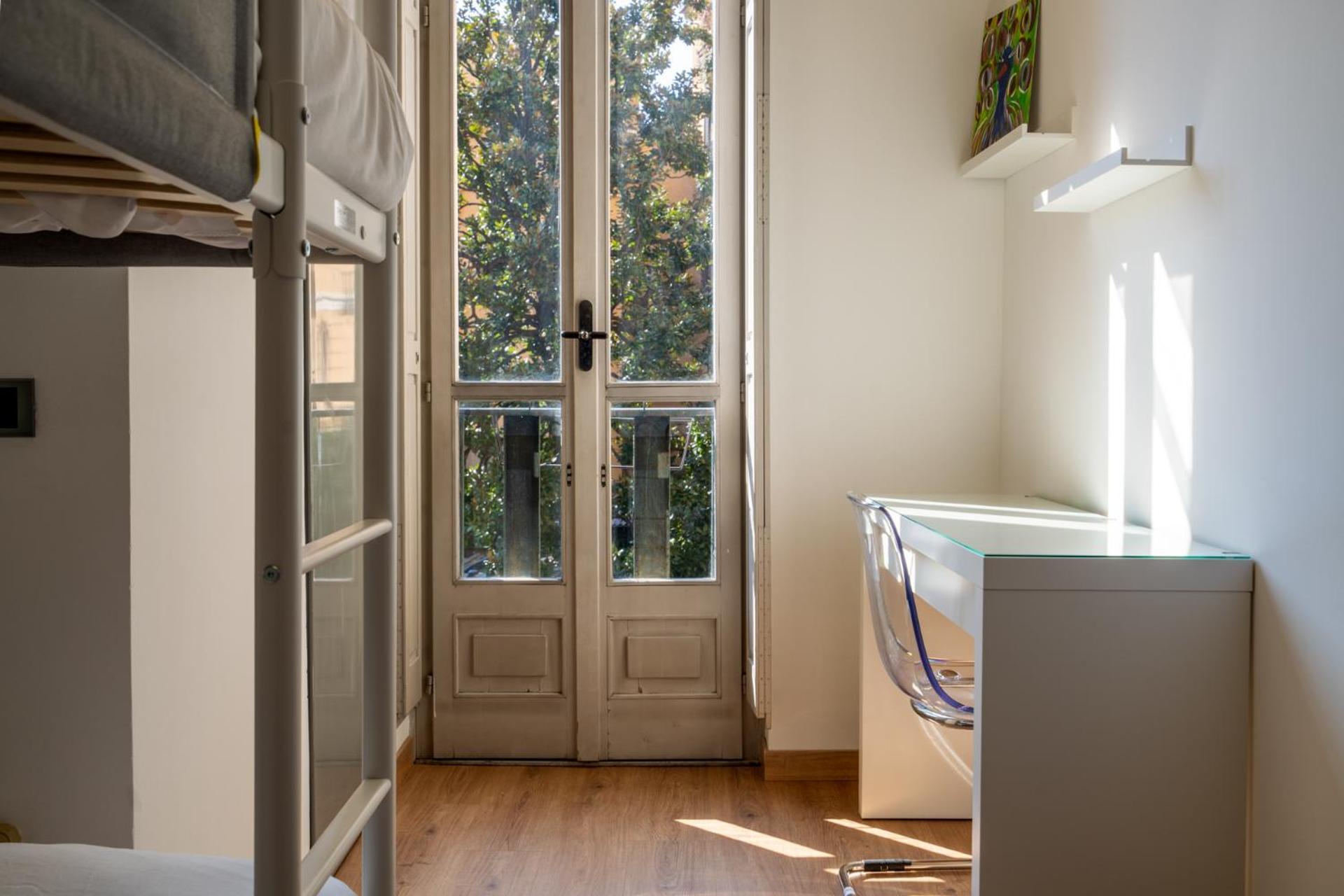Italianflat - Spacious 3 Bedroom With Balcony San Babila Area * Milano