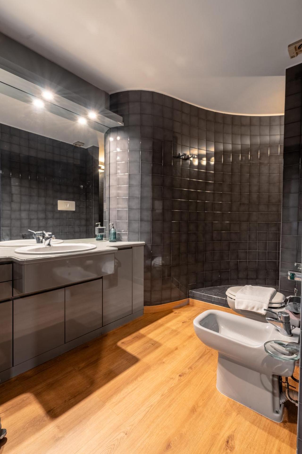Appartamento Italianflat - Spacious 3 Bedroom With Balcony San Babila Area Milano