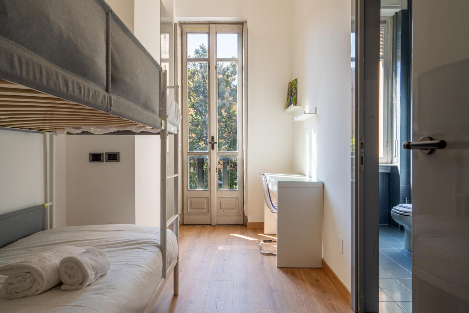 Italianflat - Spacious 3 Bedroom With Balcony San Babila Area Milano