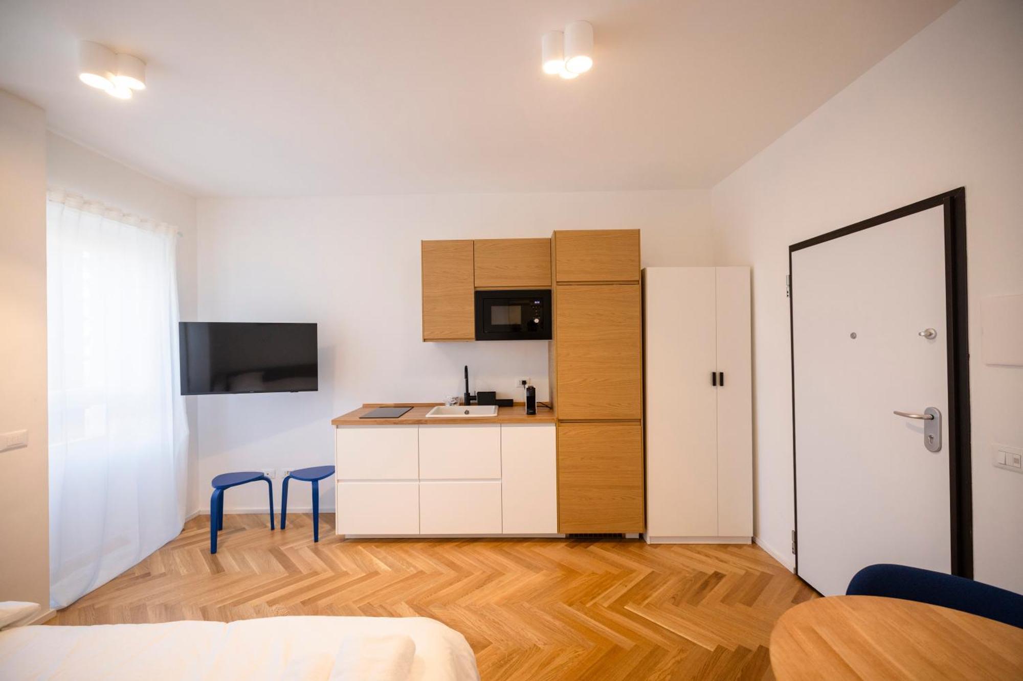 Appartamento Moderno Bilocale In Zona Monumentale-cenisio