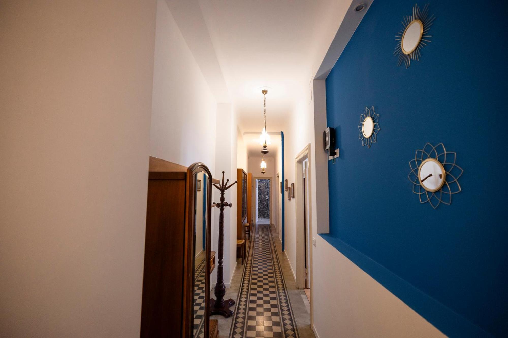 Appartamento Moderno Trilocale In Zona Navigli Milano