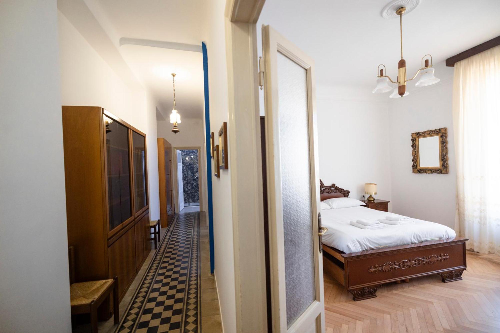 Moderno Trilocale In Zona Navigli Milano