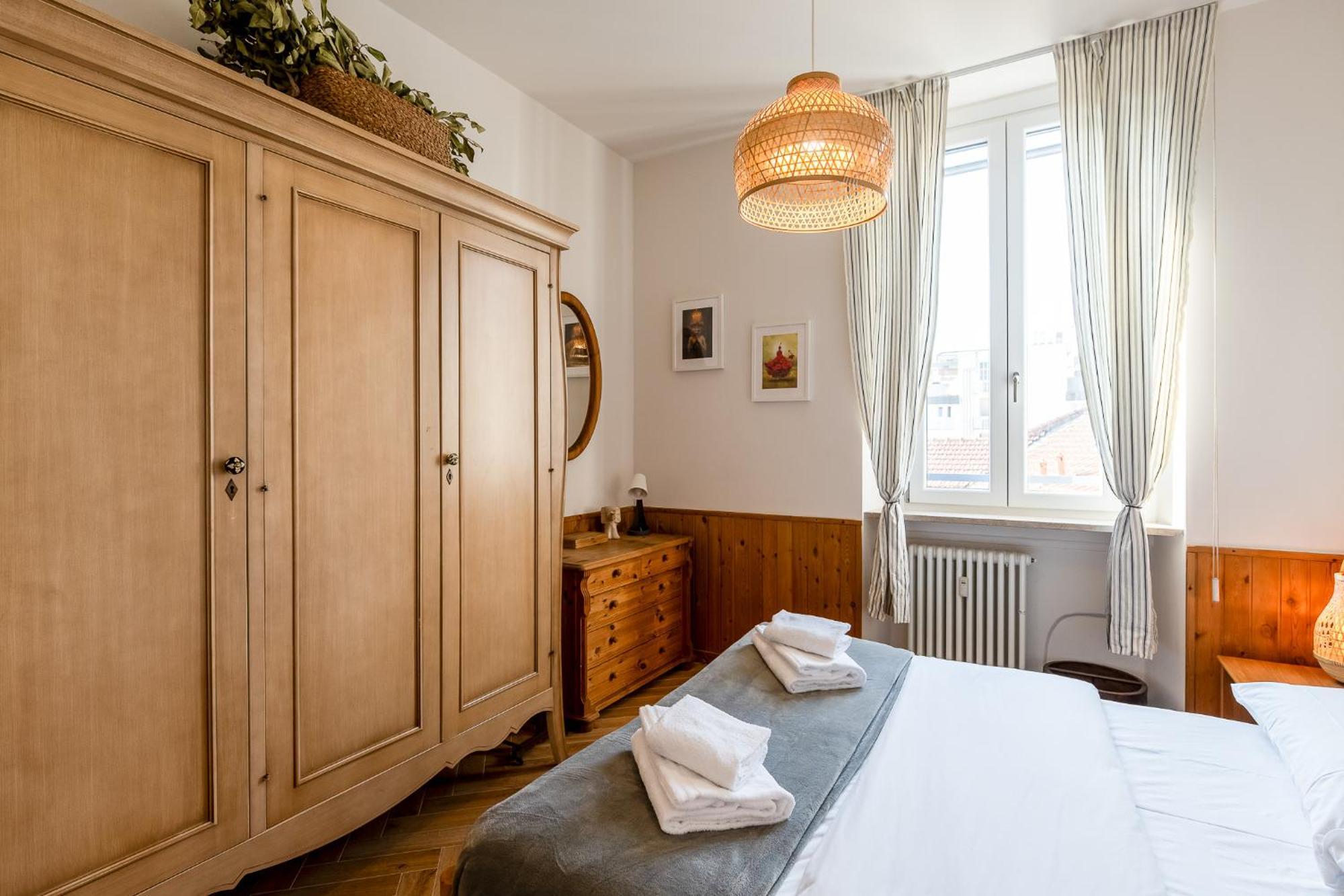 Nuovi Bilocali Station - 2 Con Parcheggio In Box E 1 Con Balcone -no Box- N&s Town Homes Appartement Milaan