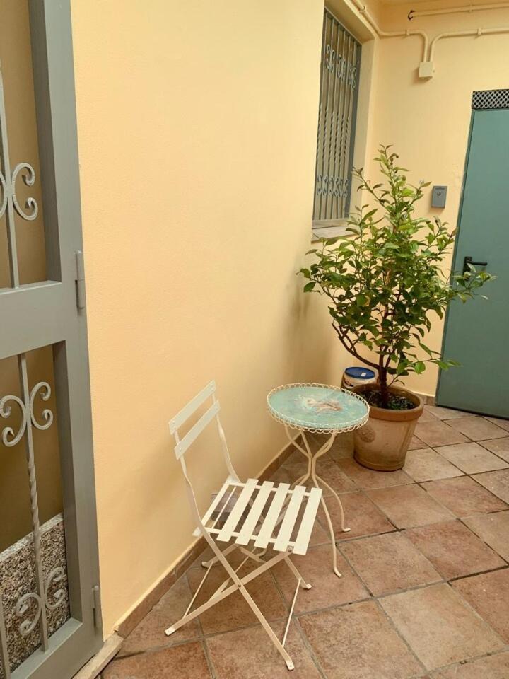 In Villa, Garden And Netflix Appartamento Milano
