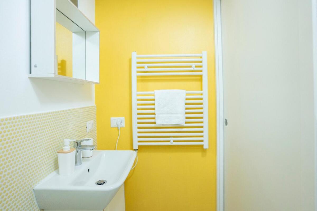 Isola 5 Minutes From Porta Garibaldi Station Milano