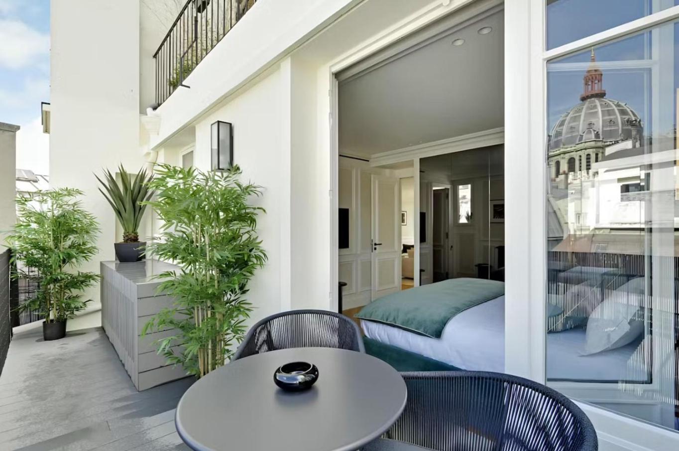 Three-room Appartamento *