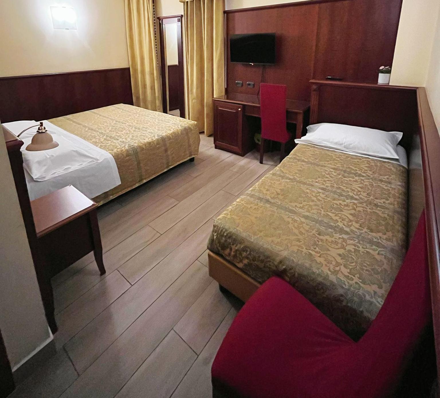 Valganna Hotel 3*