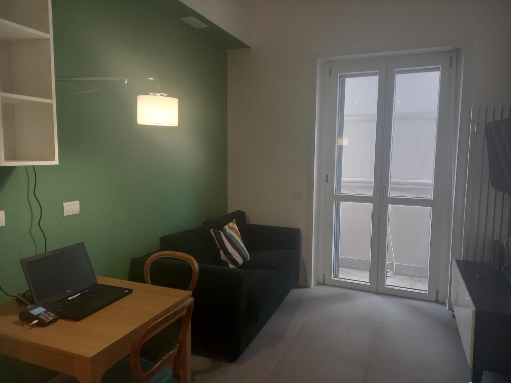 Appartamento Porta Romana - Super With 2 Bedrooms & 2 Bathrooms Fully Equipped Kitchen Living Wi Fi Balcony Metro Line Porta Romana
