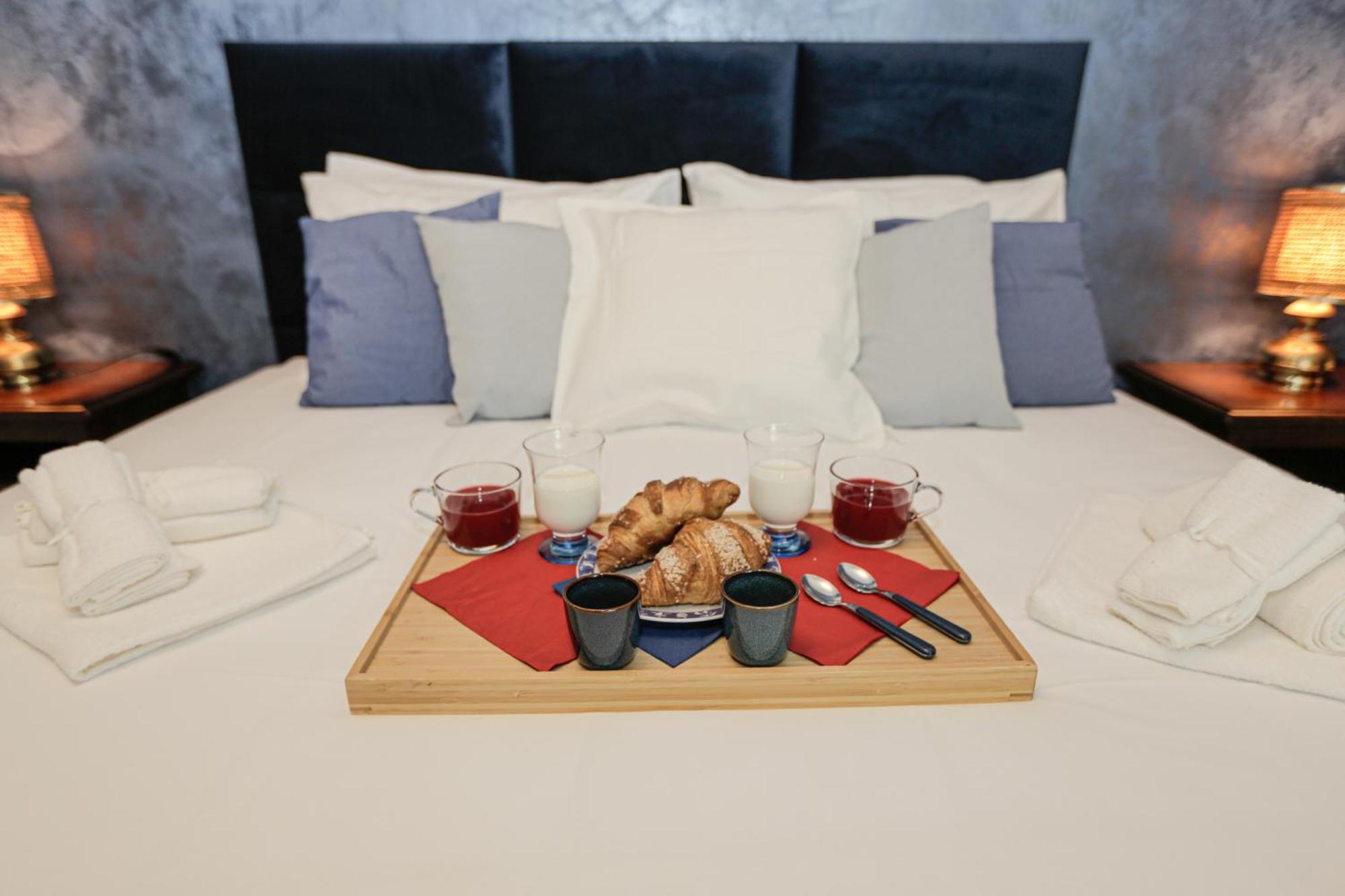 Cozy Room In Elegant Flat Shared With Alex, Tube 5 Min Walking Privat bolig