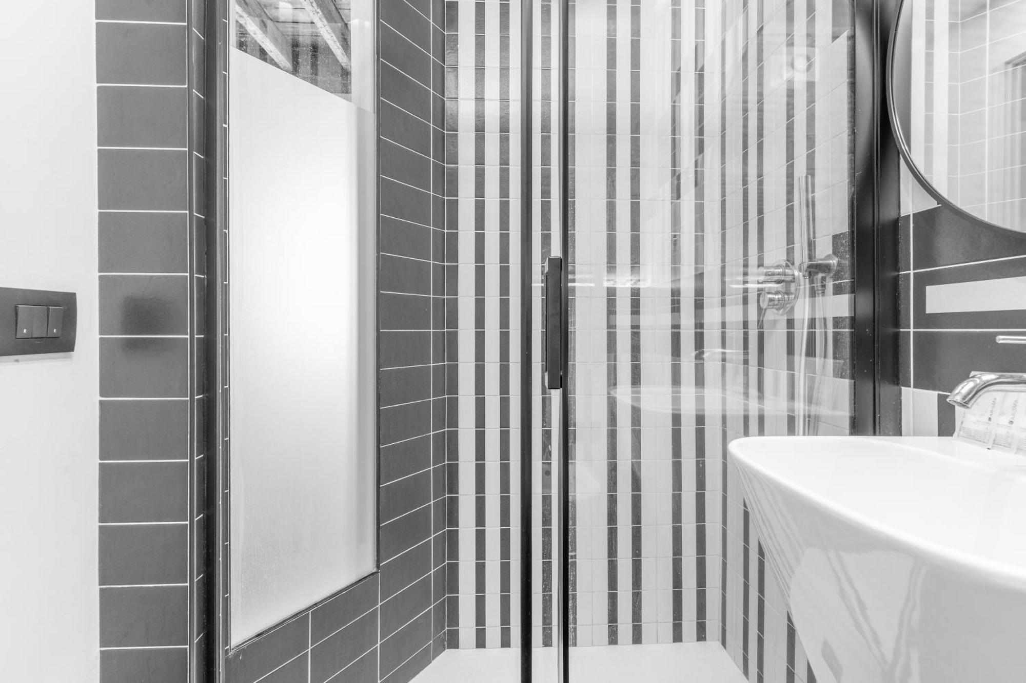 Cre12 -loreto - Duomo- Design - Elegant - Modern Leilighet Milano