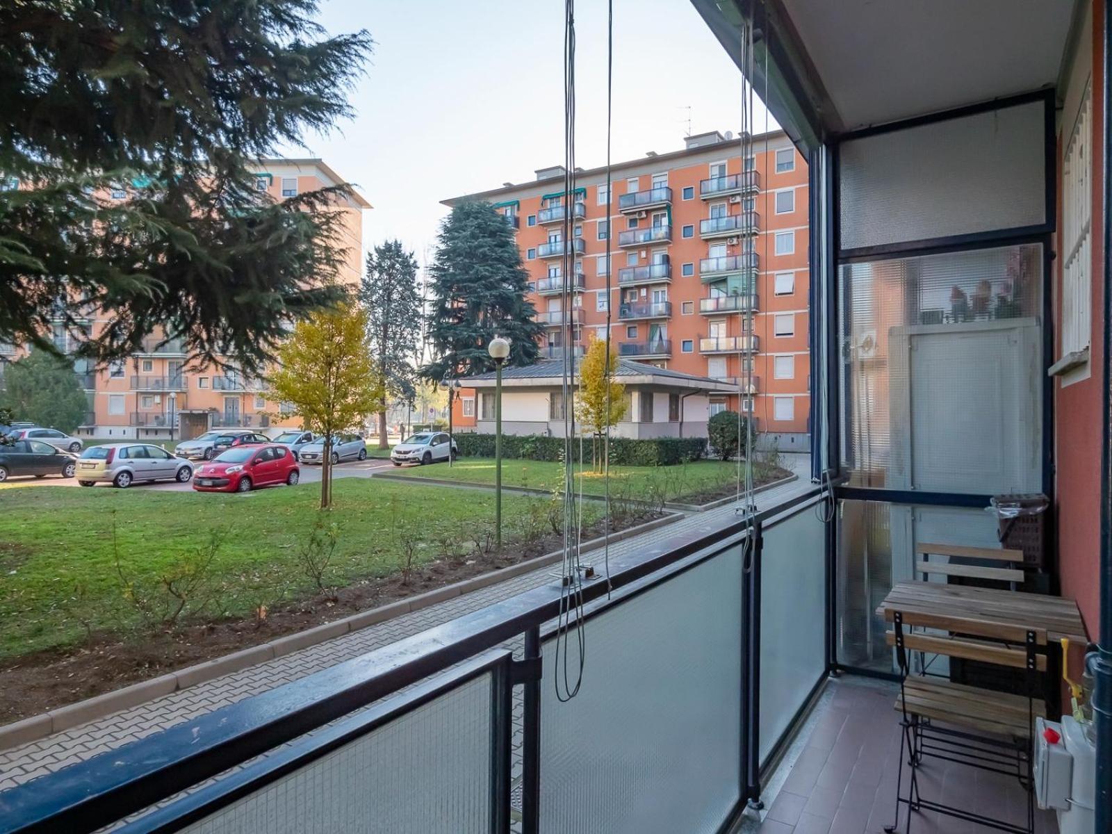 Tolstoi 83 Appartement *