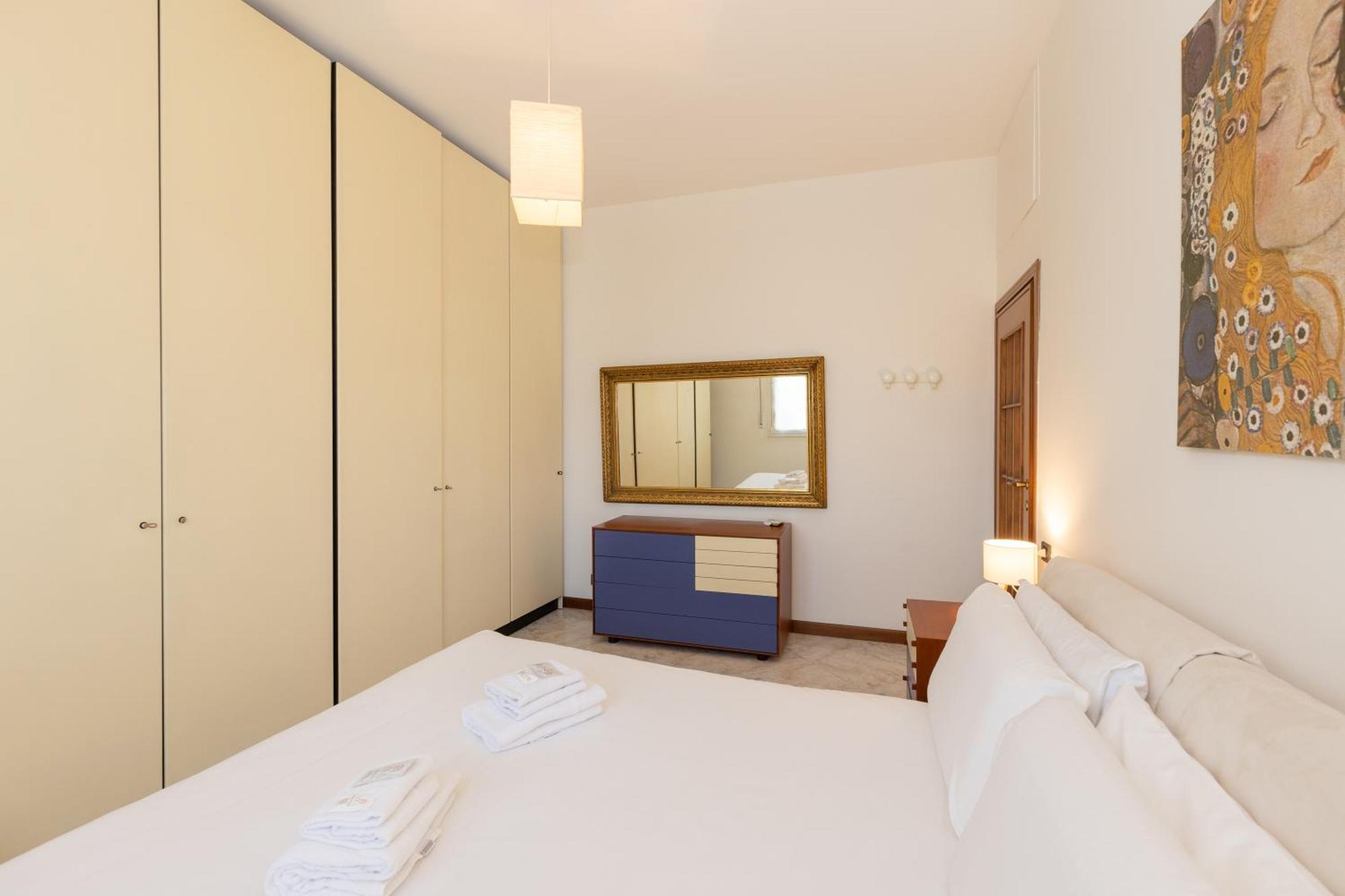 Appartement Comfortable Two Bedrooms Chiesa Rossa - Mirable Pm Milaan