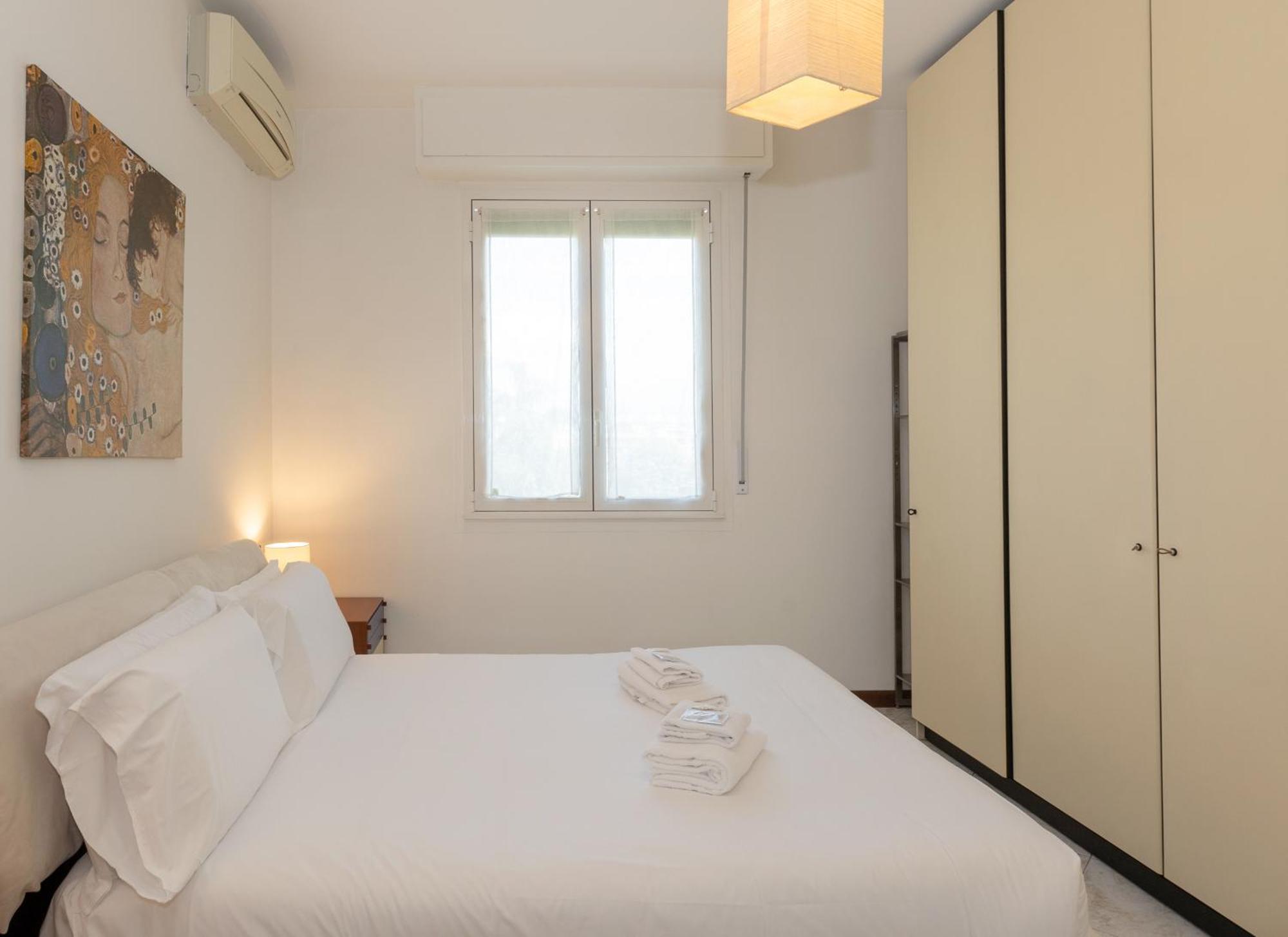 Appartement Comfortable Two Bedrooms Chiesa Rossa - Mirable Pm