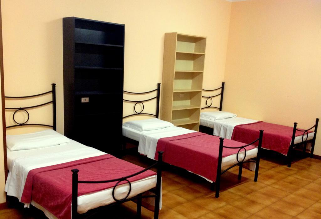 Hostel Star San Siro Fiera *