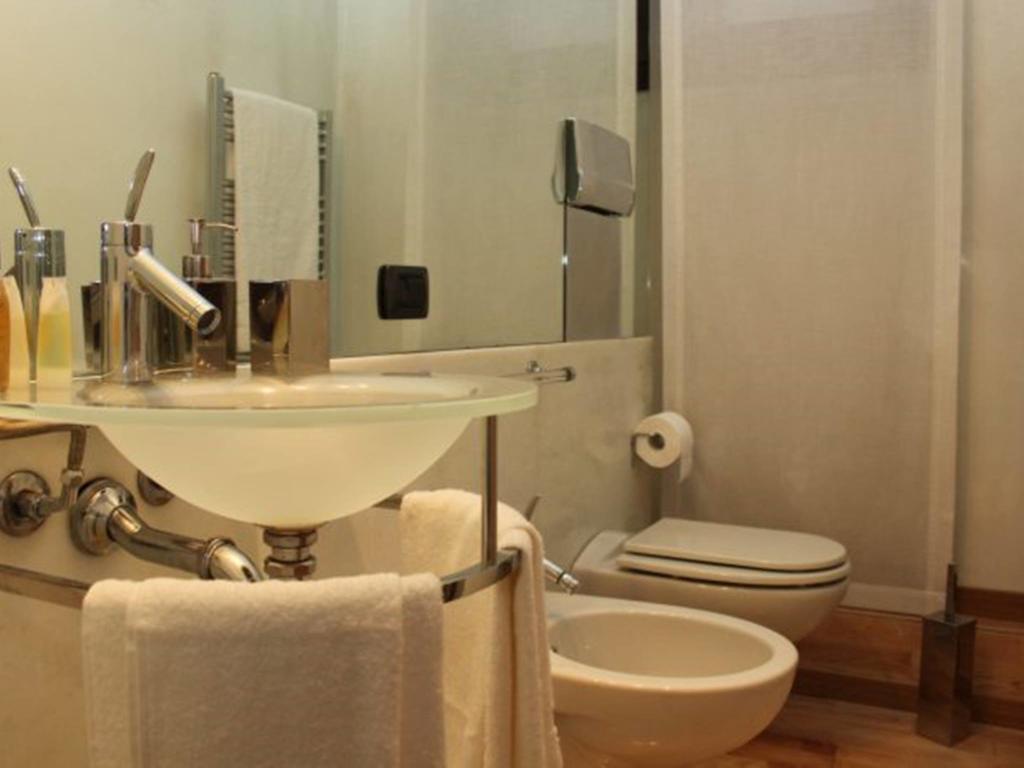 Apartment Disciplini Milan