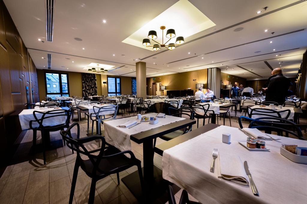 Uptown Palace 4*