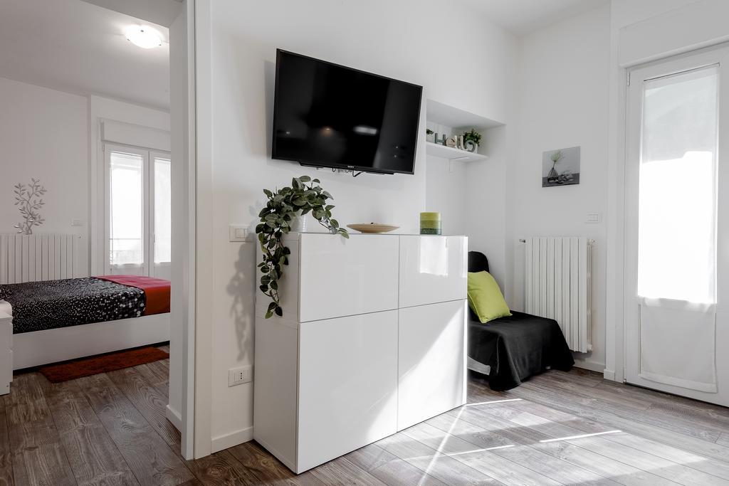 Stayeasy Filzi11 - 3 Bedrooms, 2 Baths - Station Appartamento Milano