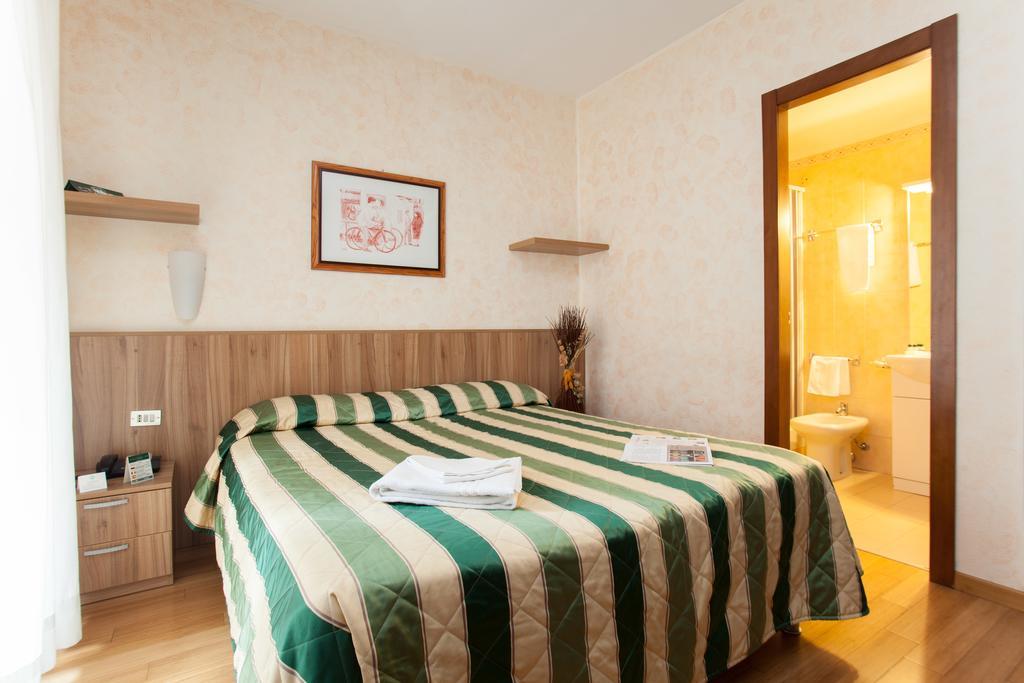 Desenzano Aparthotel Mailand