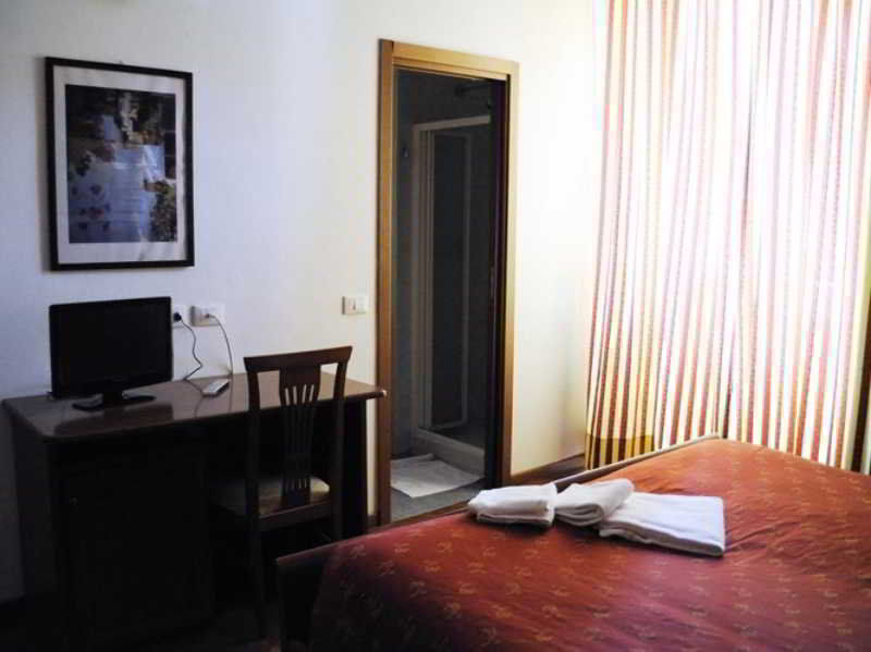 Edy Hotell *