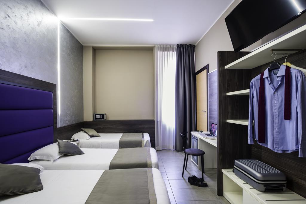 Hotel Ibis Styles Centro 3*