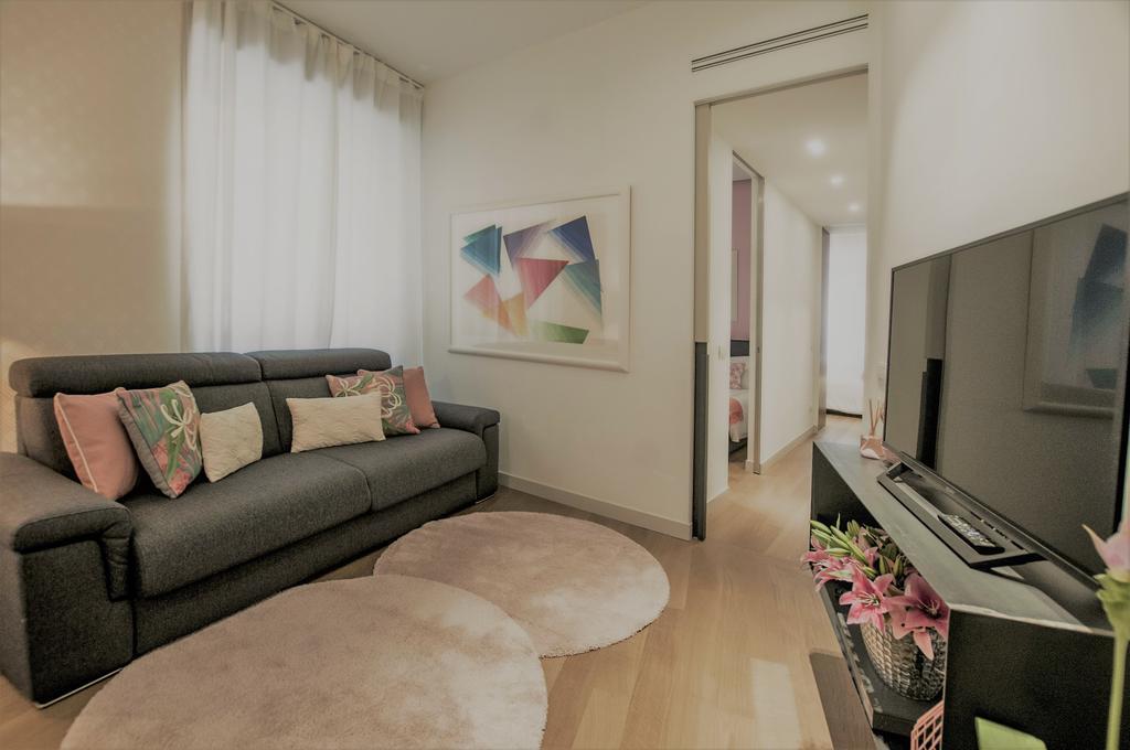 Apartment Madeleine In Brera Mailand
