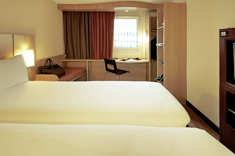 Ibis Ca' Granda Hotel 3*