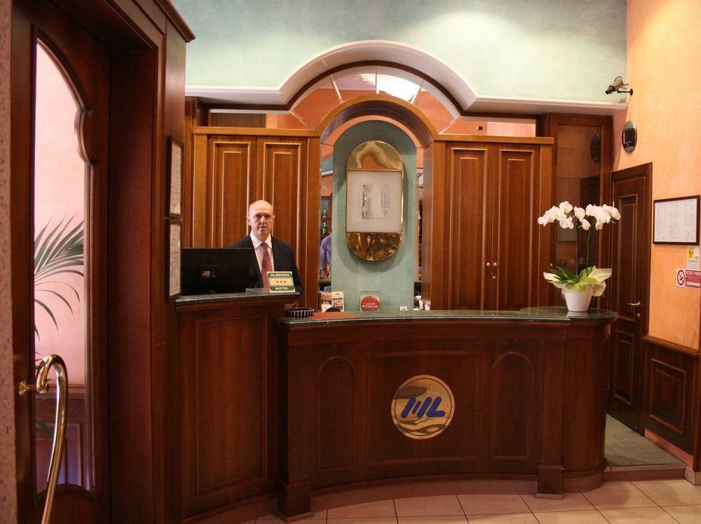 Lancaster Hotel 3*