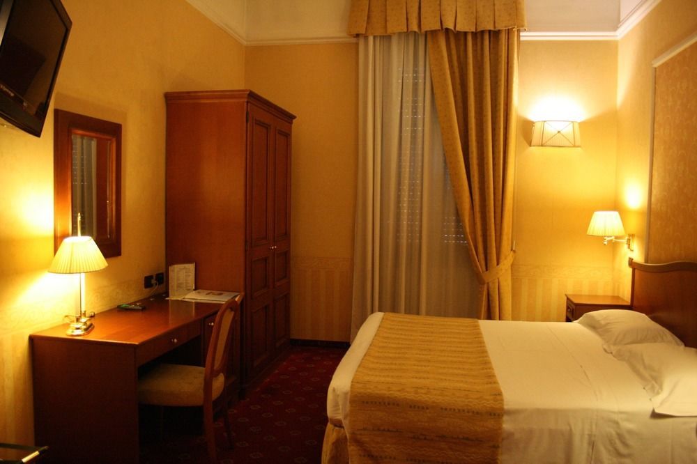 Hotel Lancaster 3*