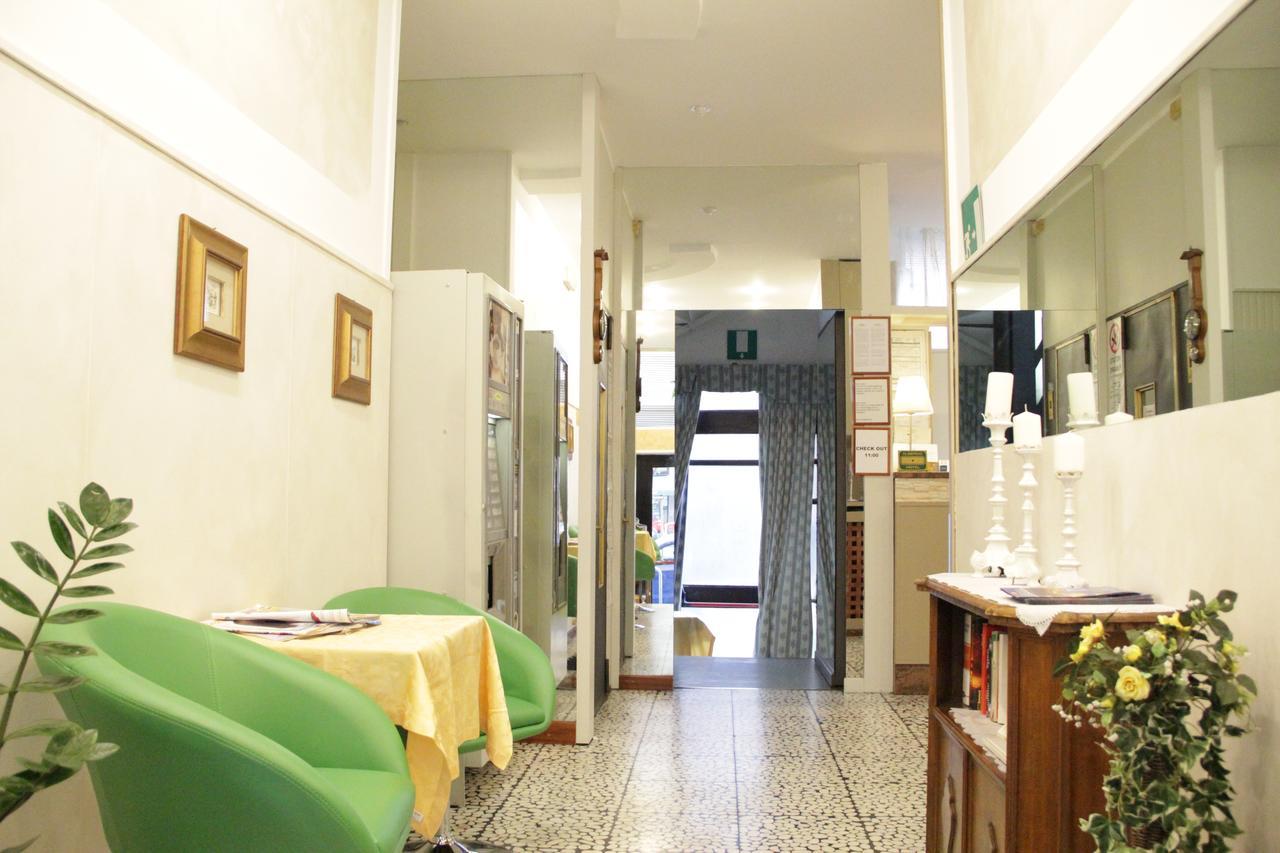 Del Sud Hotel *