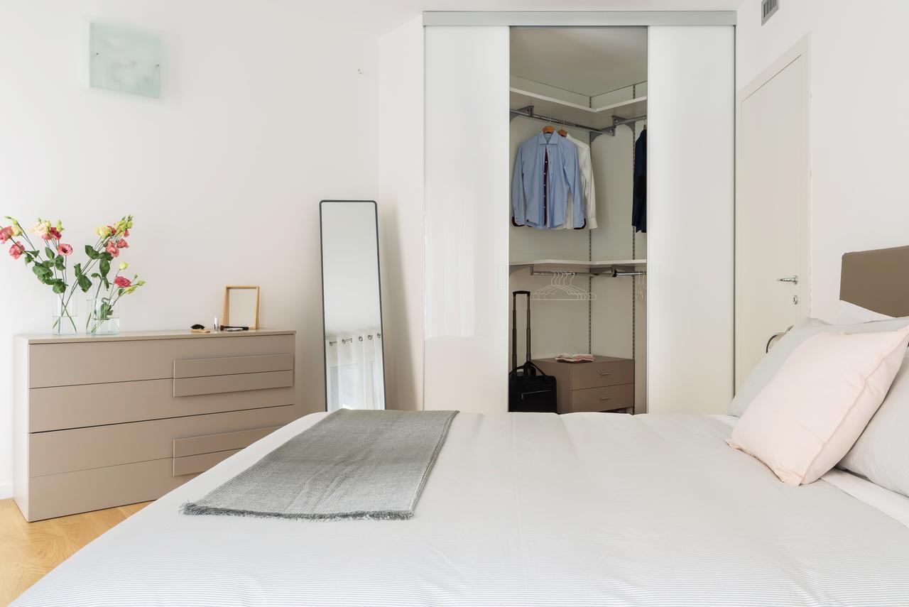 Leilighet Joivy Sunny 1-bed Flat With Balcony