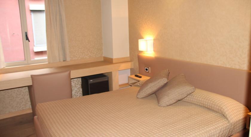 Mentana, By R Collection Hotel