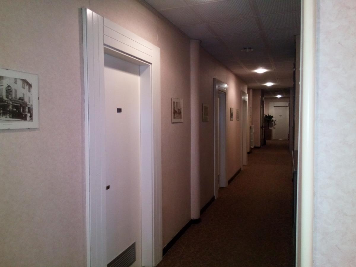 Hotel Ada 2*