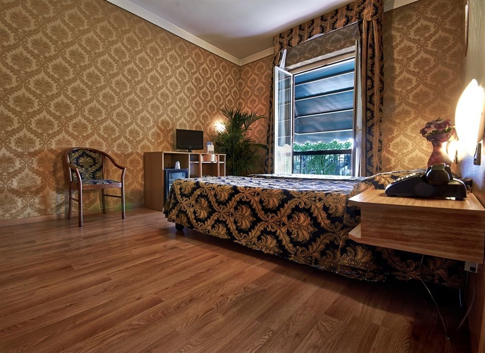 Hotel Rex 3*