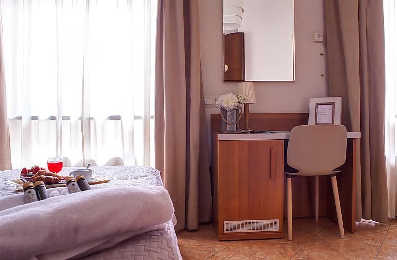 Hotel Ares