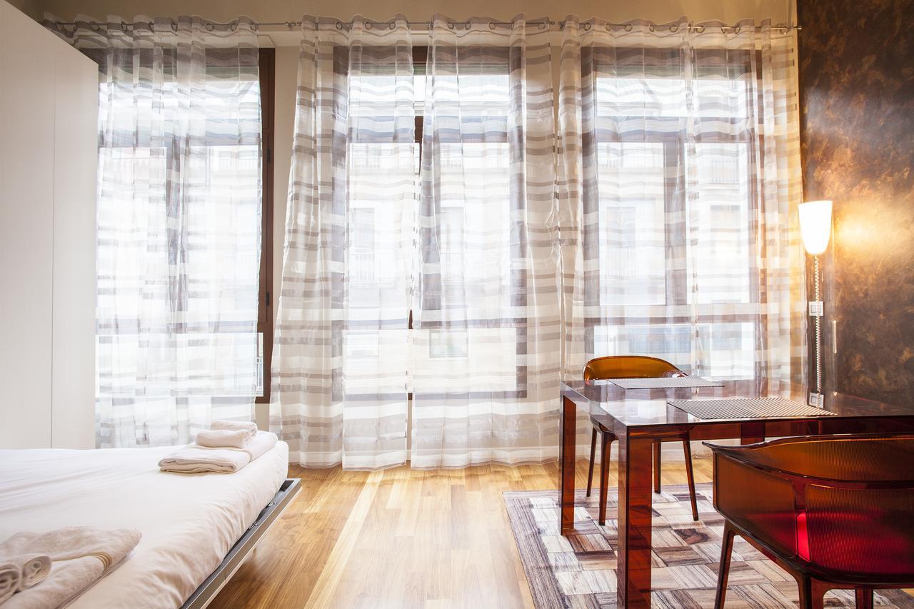 Leilighet Hemeras Boutique Homes - Design Near Duomo Cathedral
