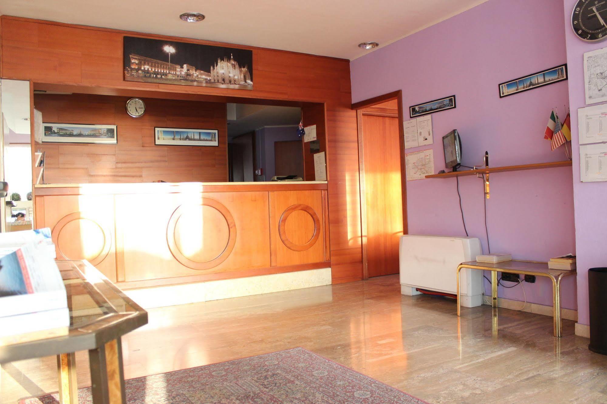 Rex Hotel