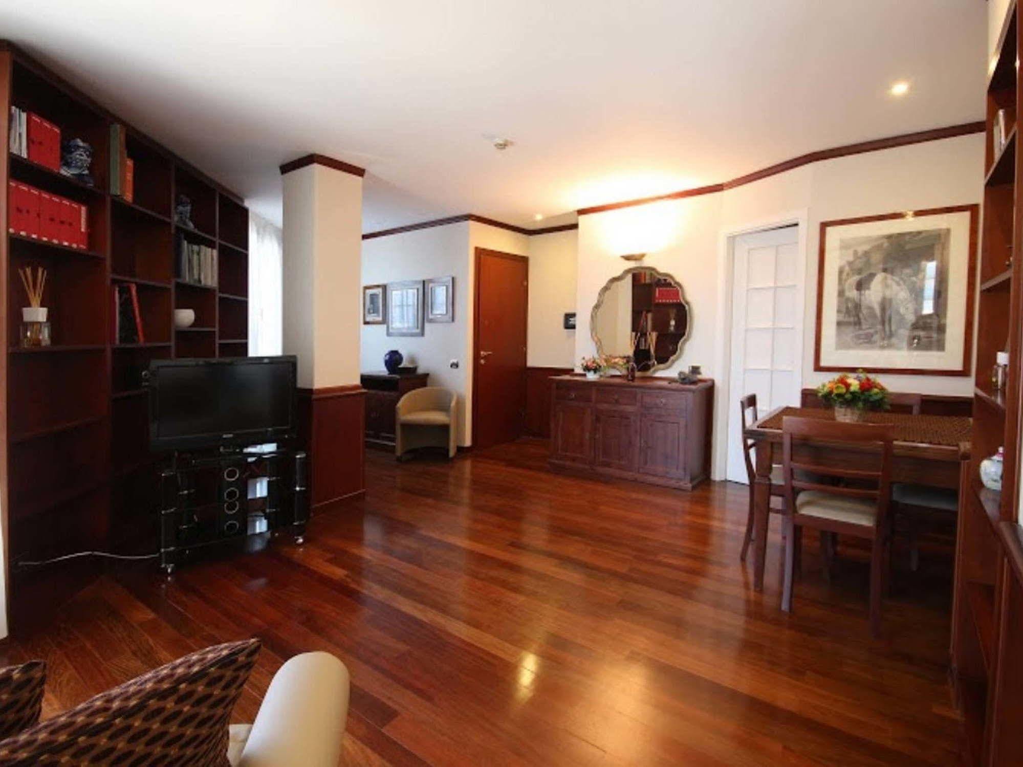 Hotel Mentana, By R Collection