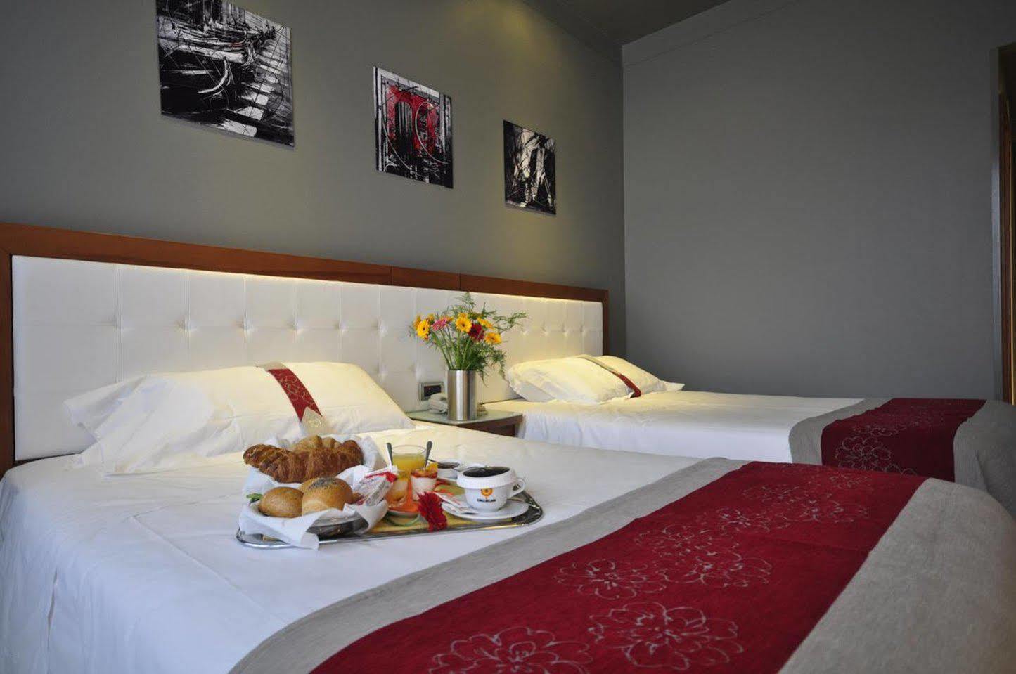 Mentana, By R Collection Hotel 4*