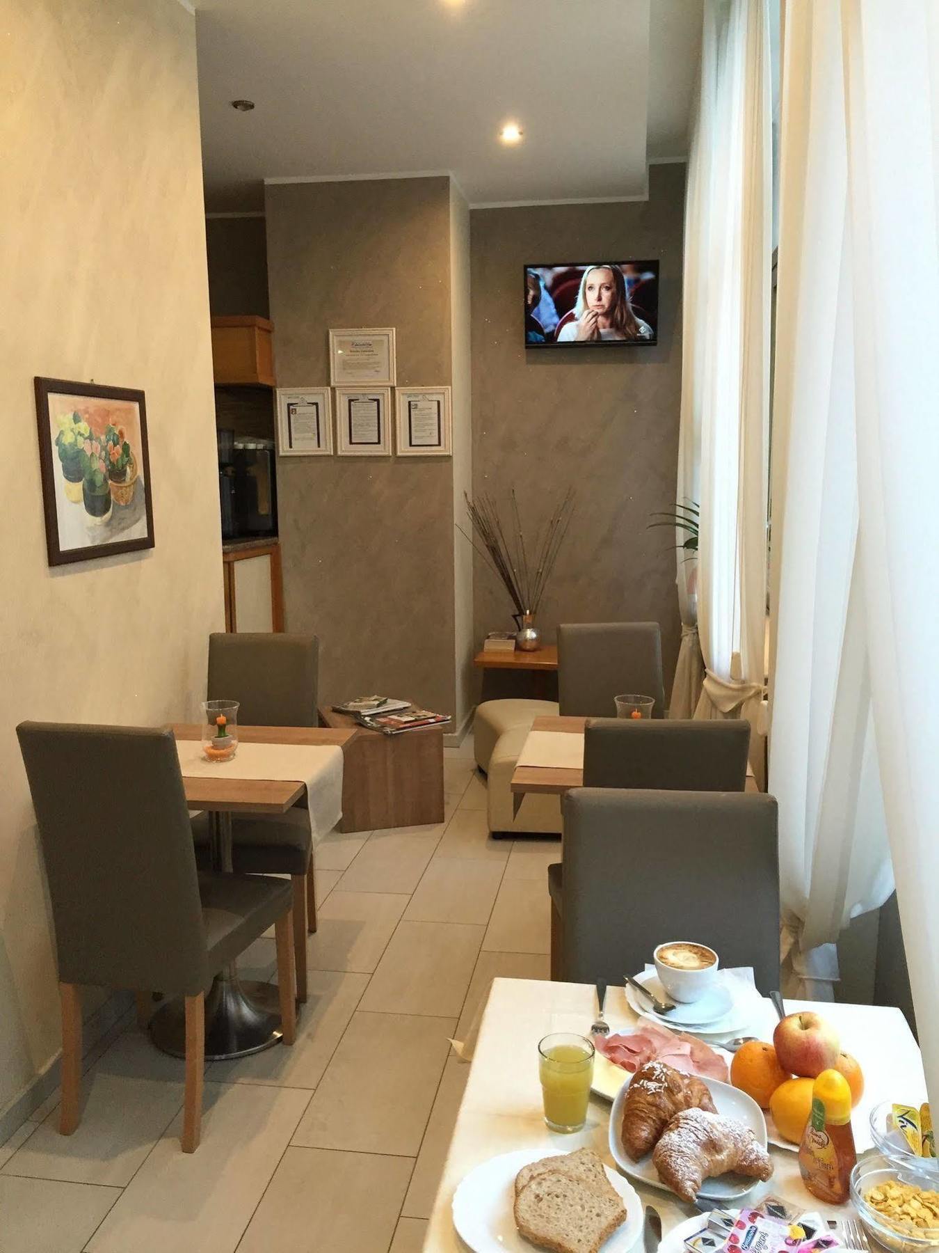 Montecarlo Hotell Milano