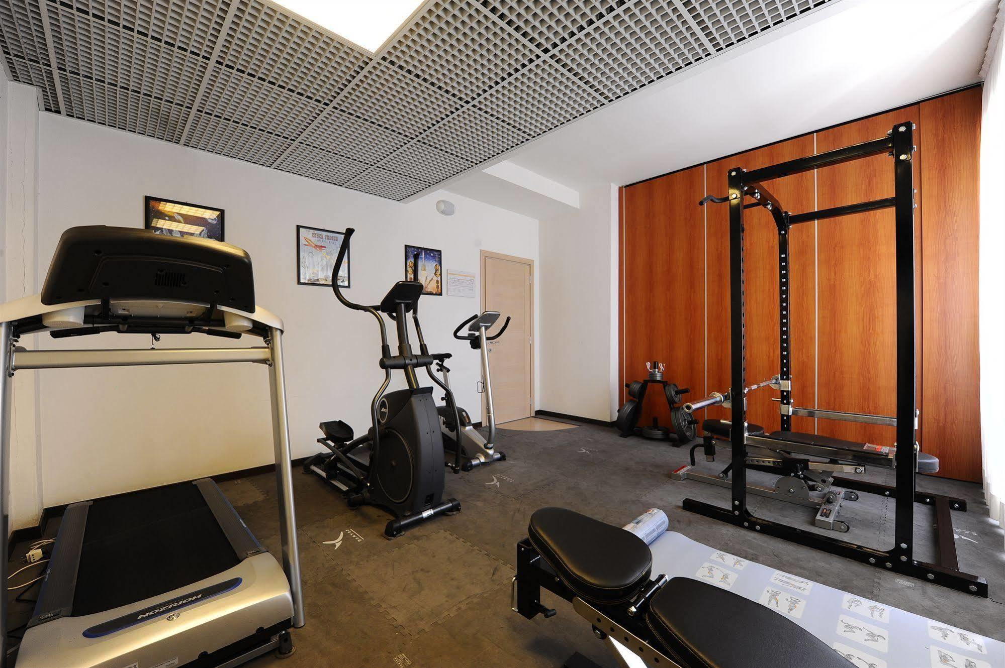 Corvetto Porto Di Mare Aparthotel Milan