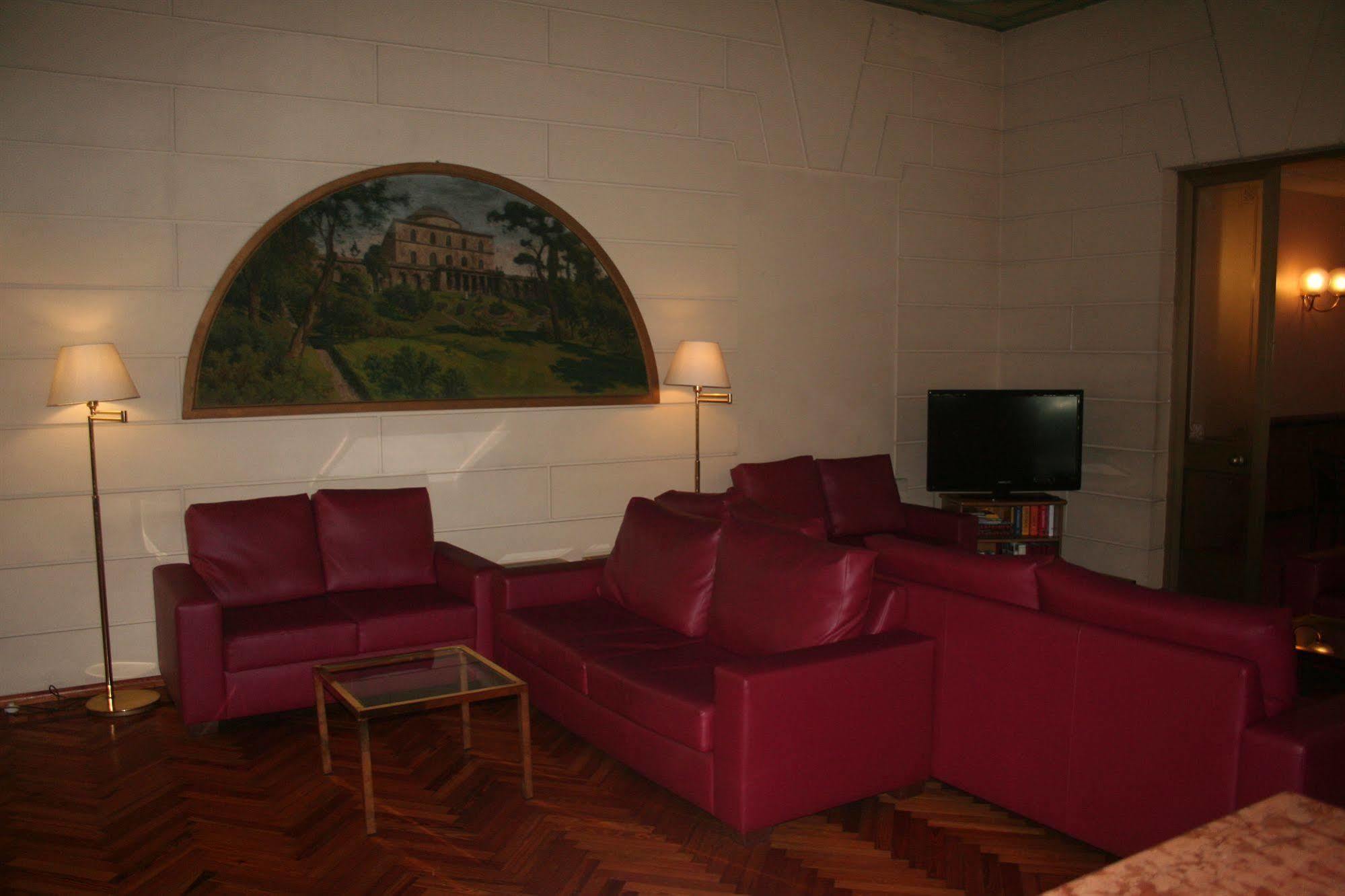 Hotel Albert Hotel