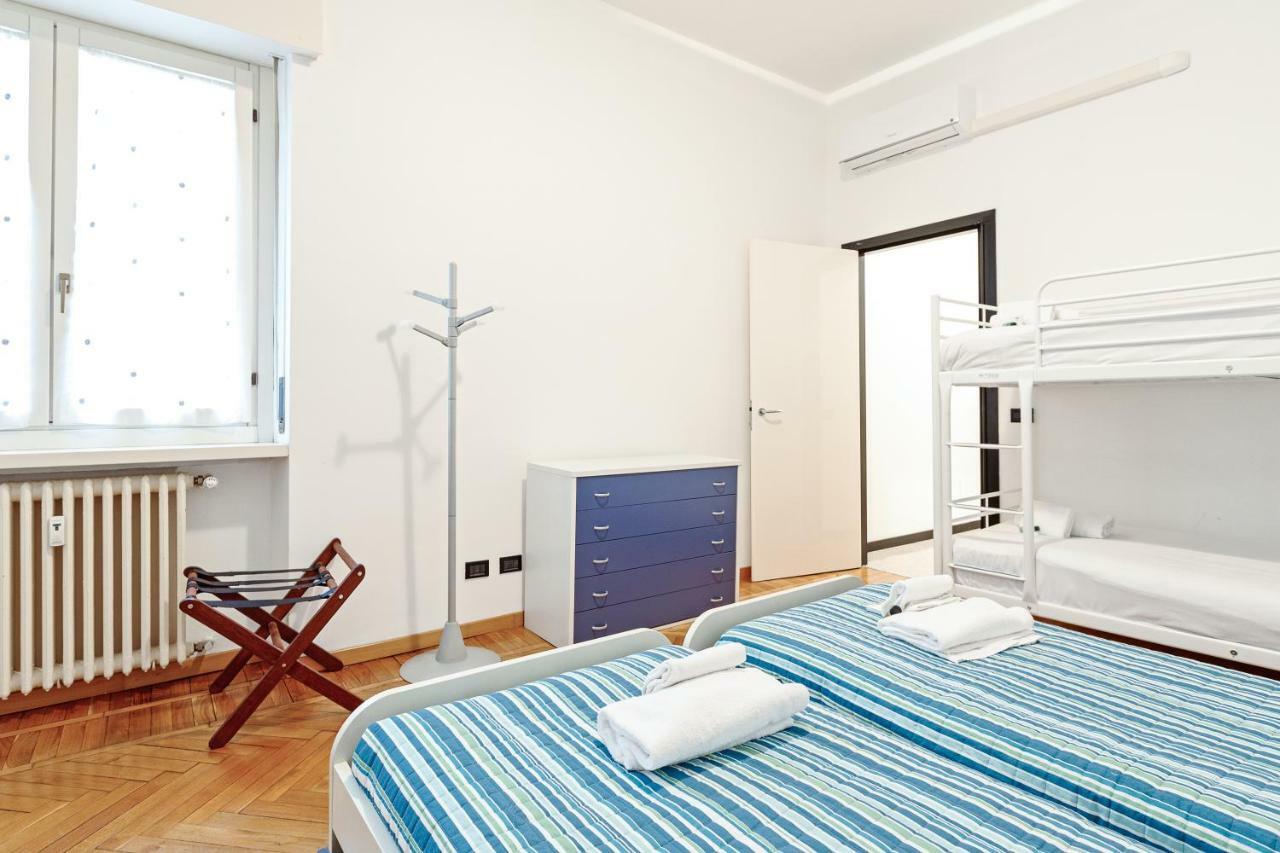 Appartamento S. Maria Valle Roomy Flat Milano